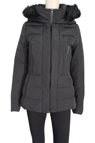 Zara meleg, steppelt toll kabát kapucnijáról levehető szőrmével, S-es